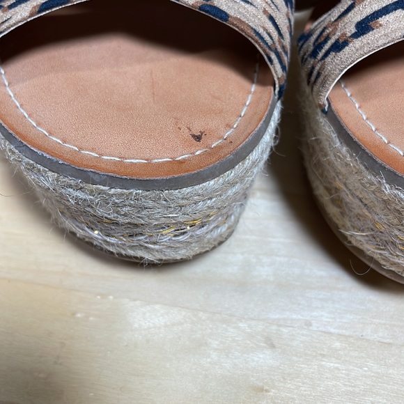 Fergalicious Platform Espadrille Wedge Sandal Size 8 leopard - Picture 5 of 10